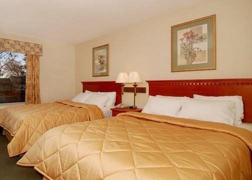 Red Roof Inn & Suites Galloway Room photo