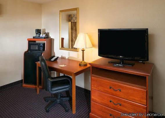 Red Roof Inn & Suites Galloway Exterior photo